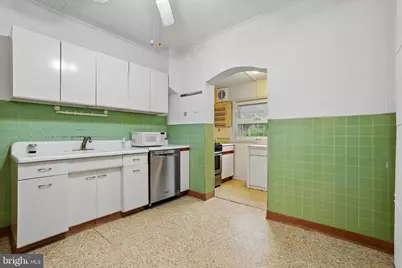 868 N 27th Street, Philadelphia, PA 19130 - Photo 9