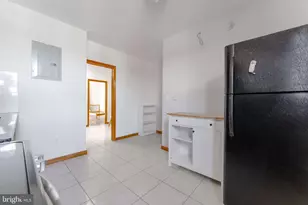 222 S 43rd St, Philadelphia, PA 19104 - Photo 5