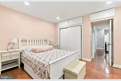 2213 S Woodstock Street, Philadelphia, PA 19145 - Photo 17