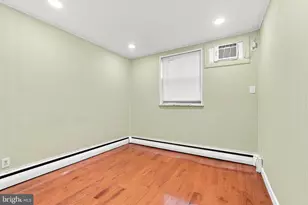 2213 S Woodstock St, Philadelphia, PA 19145 - Photo 15