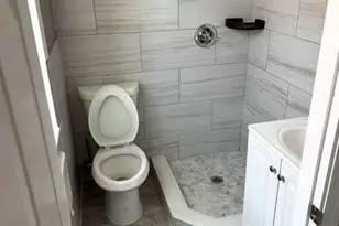 412 E Allegheny Ave, Philadelphia, PA 19134 - Photo 9