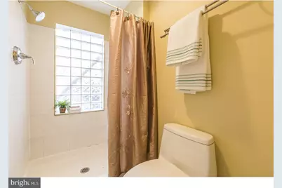 856 N 20th Street, Philadelphia, PA 19130 - Photo 13