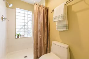 856 N 20th St, Philadelphia, PA 19130 - Photo 13