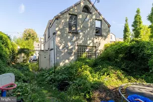 234 W Queen Ln, Philadelphia, PA 19144 - Photo 17