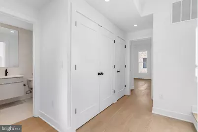 635 N 7th Street #H2B, Philadelphia, PA 19123 - Photo 13