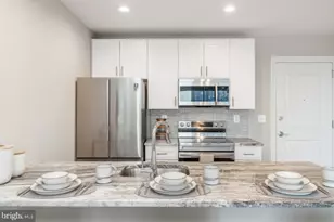 139 N 23rd St, Philadelphia, PA 19103 - Photo 3