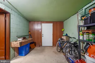 9749 Evans St, Philadelphia, PA 19115 - Photo 37
