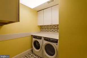 1809 Delancey Pl, Philadelphia, PA 19103 - Photo 23