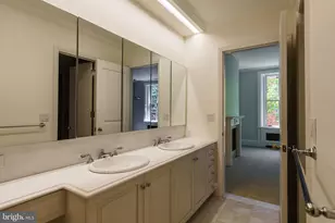 1809 Delancey Pl, Philadelphia, PA 19103 - Photo 19