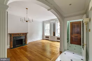 1809 Delancey Pl, Philadelphia, PA 19103 - Photo 3