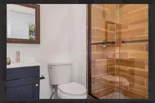 1426 S Broad St, Philadelphia, PA 19146 - Photo 5
