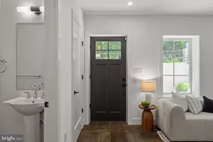 8215 Shawnee St, Philadelphia, PA 19118 - Photo 5