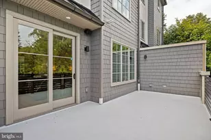 8215 Shawnee St, Philadelphia, PA 19118 - Photo 15