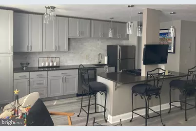 2601 Pennsylvania Avenue #710, Philadelphia, PA 19130 - Photo 3