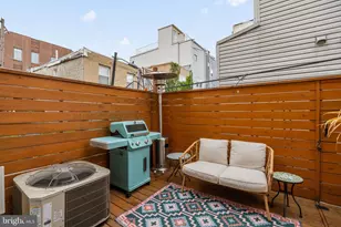 1018 S 22nd St, Philadelphia, PA 19146 - Photo 9