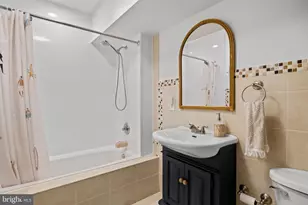 1018 S 22nd St, Philadelphia, PA 19146 - Photo 15