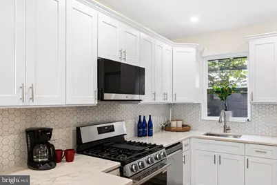 2117 Sears Street, Philadelphia, PA 19146 - Photo 3