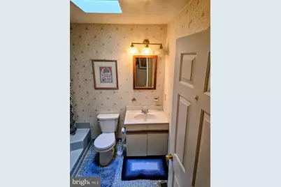 1036 Hazelwood Drive, Philadelphia, PA 19150 - Photo 17