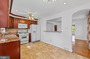 6527 N 10th St, Philadelphia, PA 19126 - Photo 11