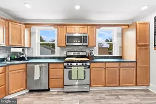 1031 Loney St, Philadelphia, PA 19111 - Photo 9