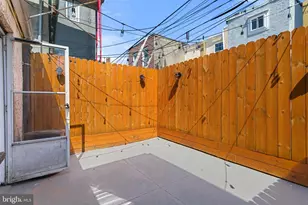 423 Cross St, Philadelphia, PA 19147 - Photo 27