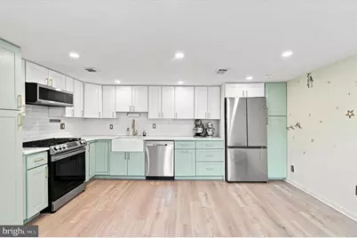 770 S 3rd Street #A, Philadelphia, PA 19147 - Photo 11