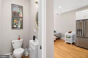 2525 Brown St, Philadelphia, PA 19130 - Photo 5