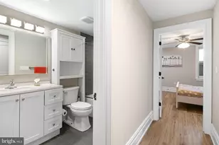 2525 Brown St, Philadelphia, PA 19130 - Photo 25