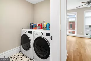 2525 Brown St, Philadelphia, PA 19130 - Photo 19