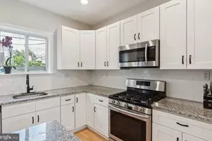 2211 Titan St, Philadelphia, PA 19146 - Photo 17