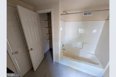 1607 N 18th Street, Philadelphia, PA 19121 - Photo 9