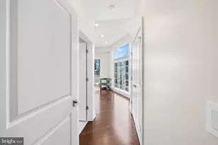 1102 N 2nd St, Philadelphia, PA 19123 - Photo 17