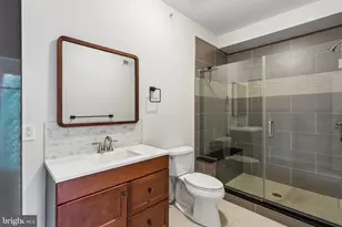 1211 Mt Vernon St, Philadelphia, PA 19123 - Photo 17