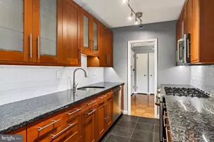 2601 Pennsylvania Ave, Philadelphia, PA 19130 - Photo 17