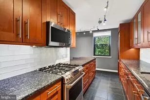 2601 Pennsylvania Ave, Philadelphia, PA 19130 - Photo 17