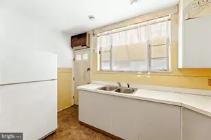 1917 S 11th St, Philadelphia, PA 19148 - Photo 13