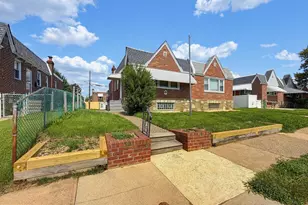 1705 Benson St, Philadelphia, PA 19152 - Photo 3