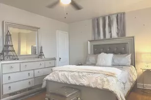 426 E Slocum Street E, Philadelphia, PA 19119 - Photo 9