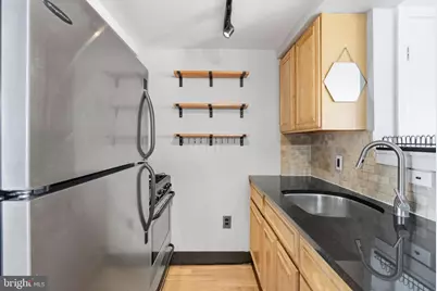 2102 Christian Street #C, Philadelphia, PA 19146 - Photo 11