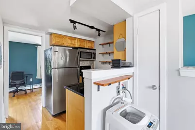 2102 Christian Street #C, Philadelphia, PA 19146 - Photo 15