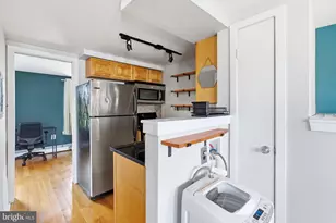 2102 Christian St, Philadelphia, PA 19146 - Photo 15