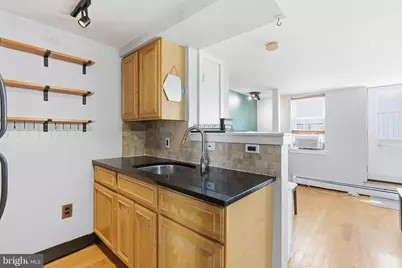 2102 Christian Street #C, Philadelphia, PA 19146 - Photo 9