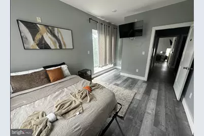817 N 42nd Street #5, Philadelphia, PA 19104 - Photo 9