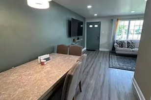 7837 Lawndale Ave, Philadelphia, PA 19111 - Photo 7