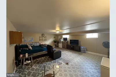 7837 Lawndale Avenue, Philadelphia, PA 19111 - Photo 19