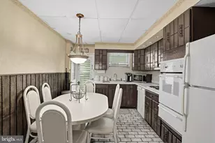 2642 S Iseminger St, Philadelphia, PA 19148 - Photo 15