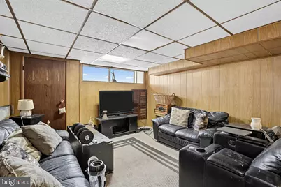 2642 S Iseminger Street, Philadelphia, PA 19148 - Photo 23
