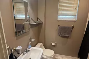 2642 S Iseminger St, Philadelphia, PA 19148 - Photo 27