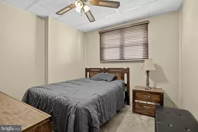 2642 S Iseminger Street, Philadelphia, PA 19148 - Photo 13