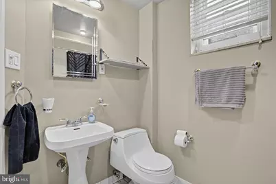 2642 S Iseminger Street, Philadelphia, PA 19148 - Photo 7